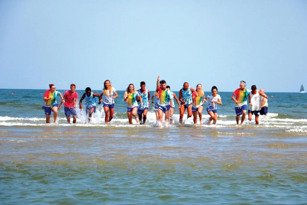 Buona Mobile Homes On Camping Mare E Pineta Lido di Spina