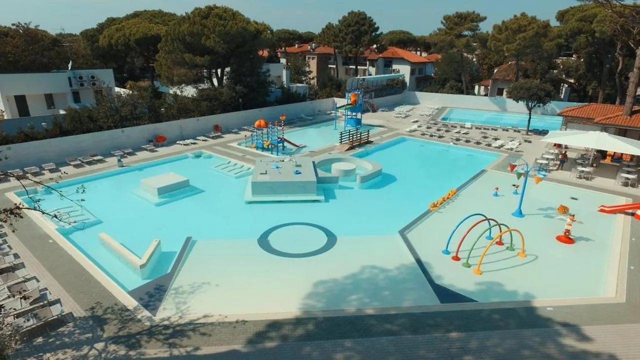 Buona Mobile Homes On Camping Mare E Pineta Lido di Spina