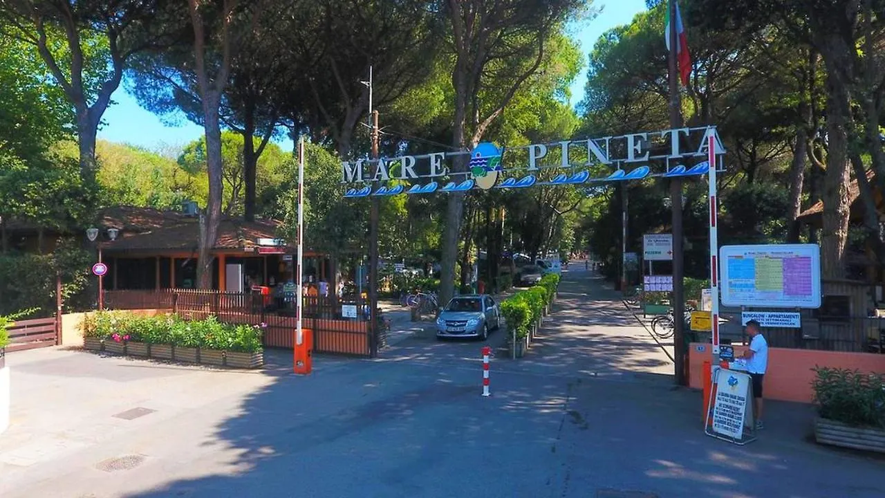 Buona Mobile Homes On Camping Mare E Pineta Lido di Spina Apartment
