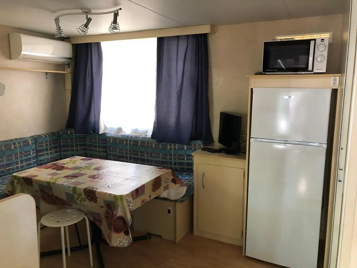 Buona Mobile Homes On Camping Mare E Pineta Lido di Spina