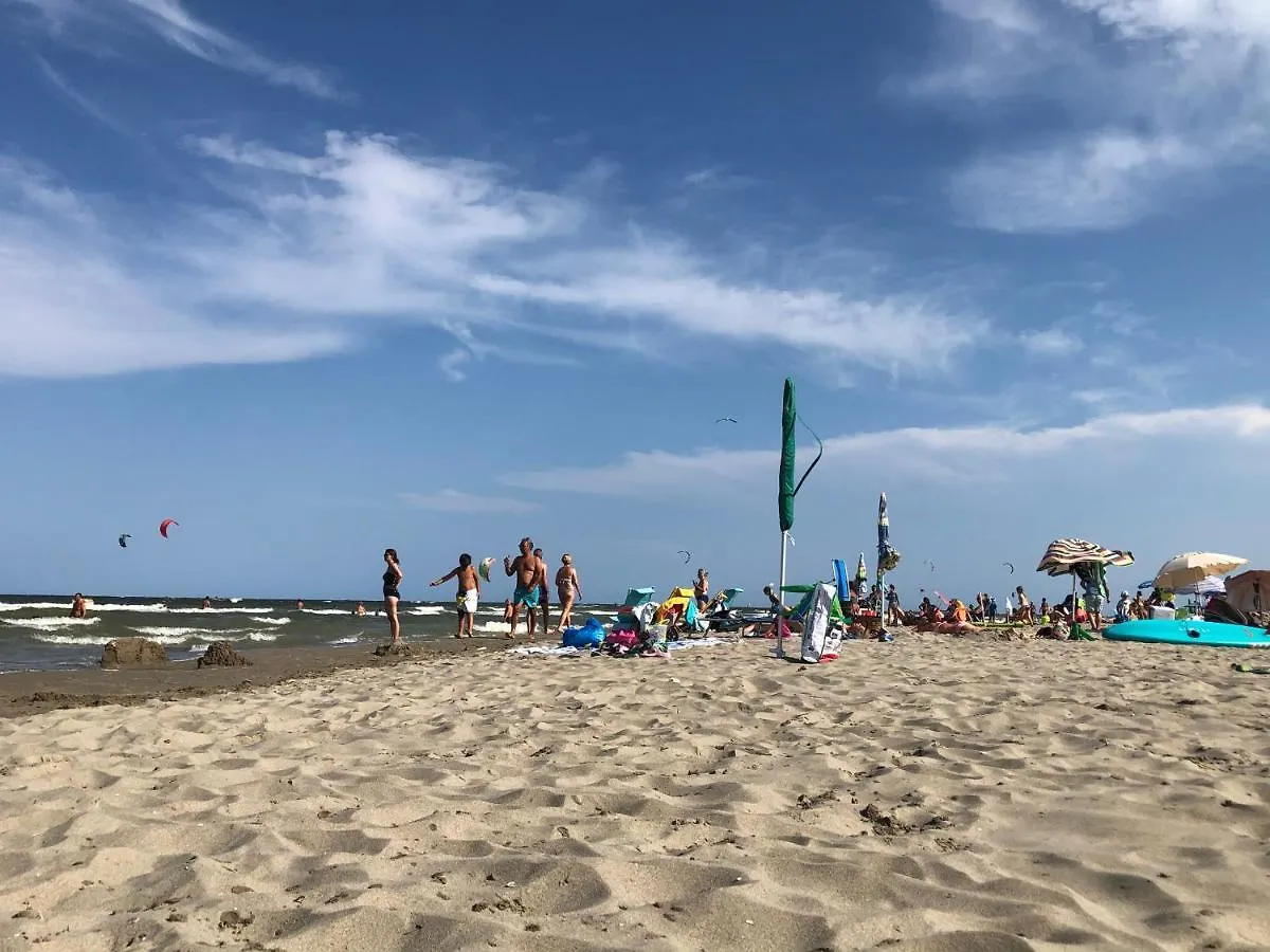 Buona Mobile Homes On Camping Mare E Pineta Lido di Spina