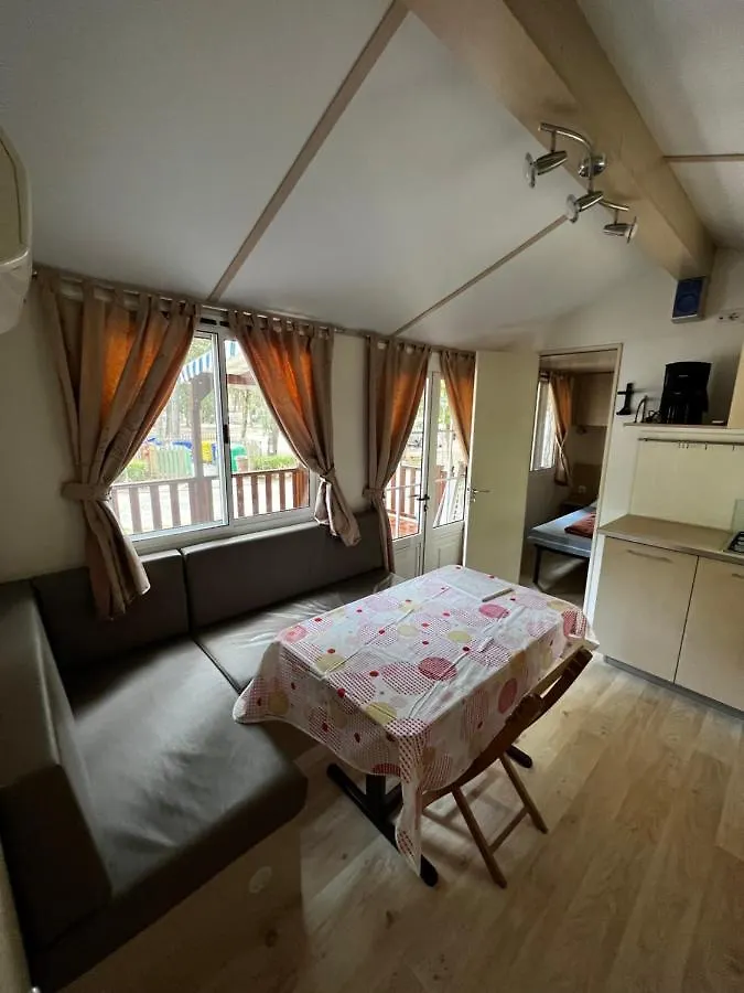 Buona Mobile Homes On Camping Mare E Pineta Lido di Spina Apartment