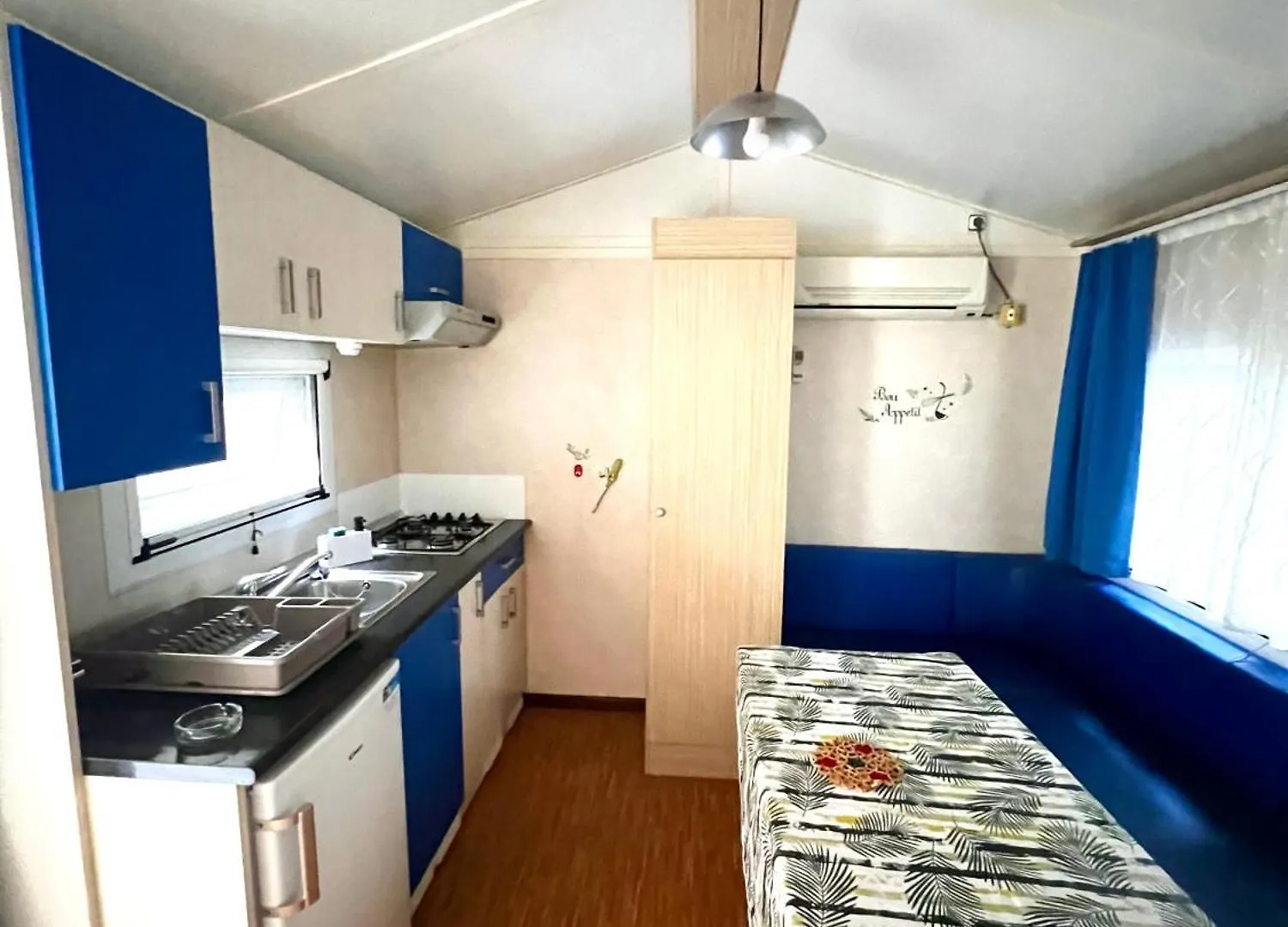Buona Mobile Homes On Camping Mare E Pineta Lido di Spina 0*,