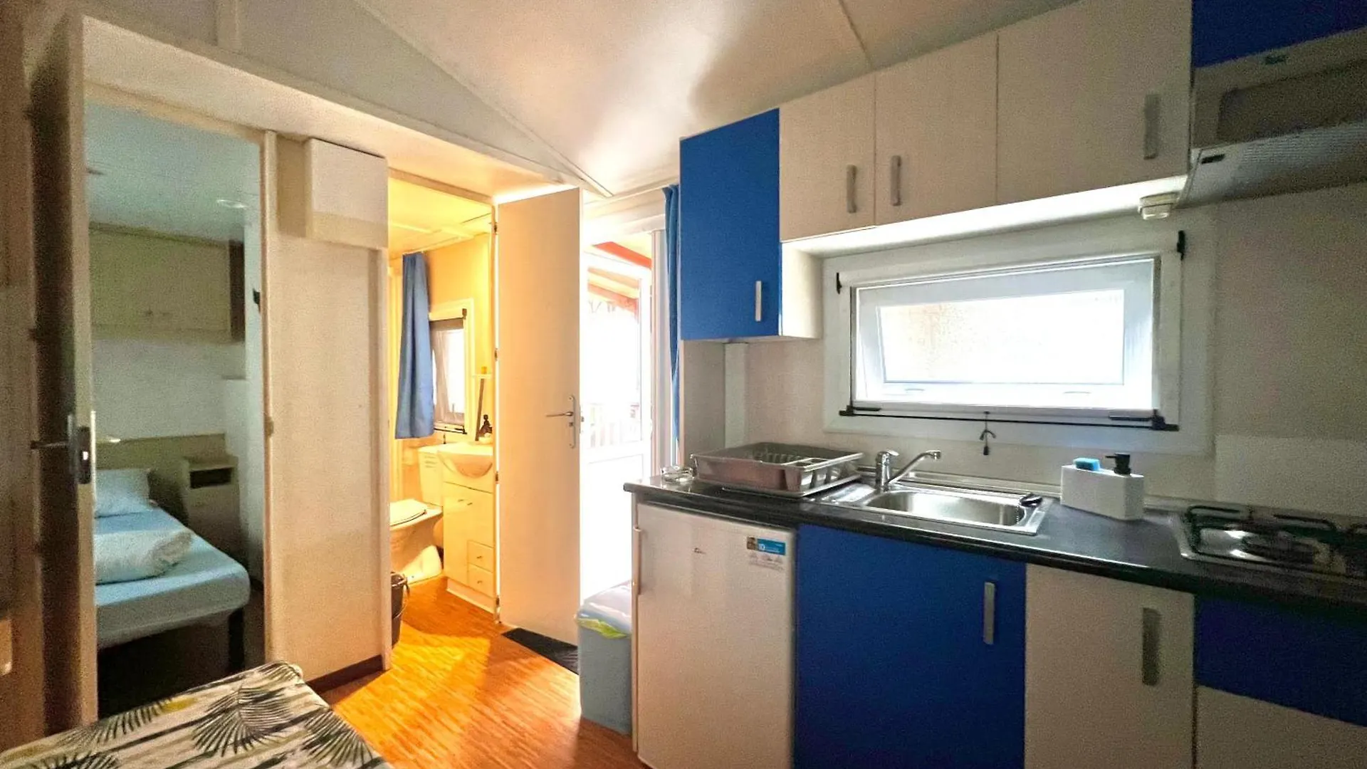Buona Mobile Homes On Camping Mare E Pineta Lido di Spina Apartment