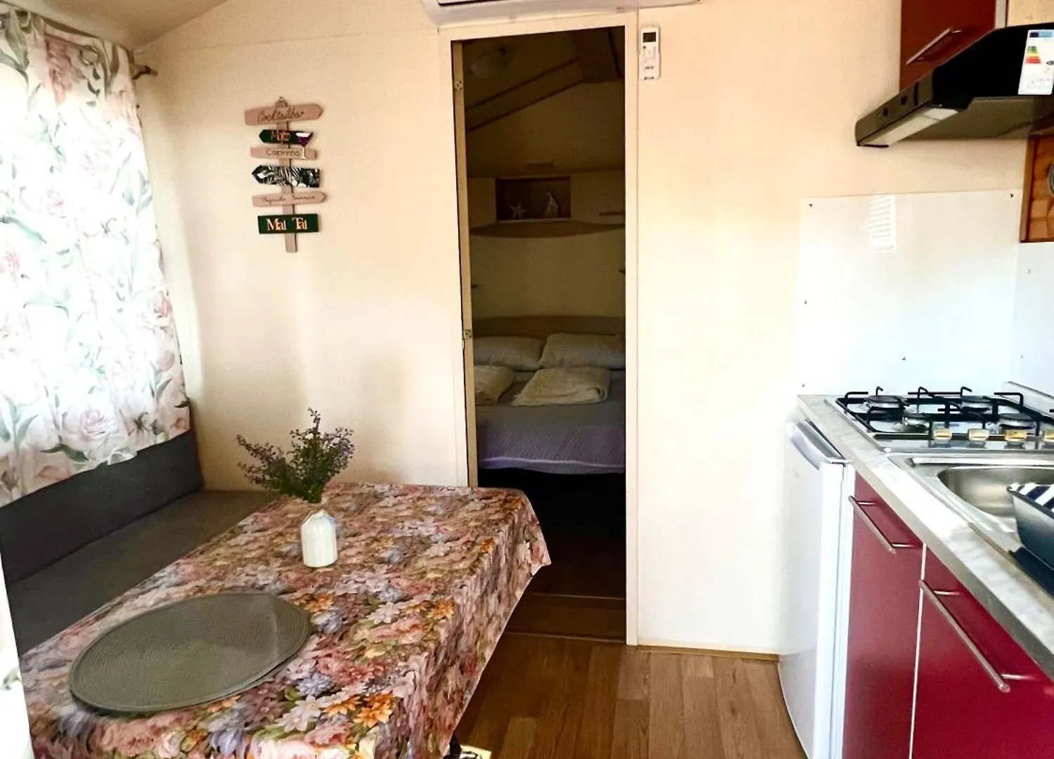 Buona Mobile Homes On Camping Mare E Pineta Lido di Spina