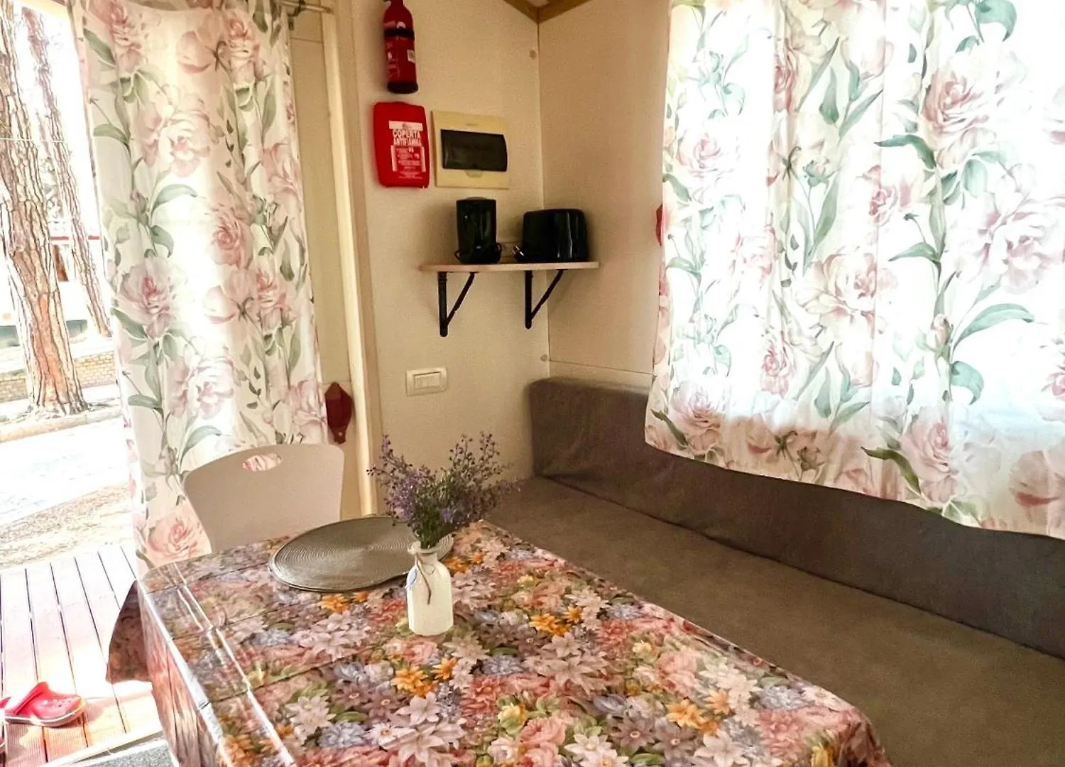 Buona Mobile Homes On Camping Mare E Pineta Lido di Spina